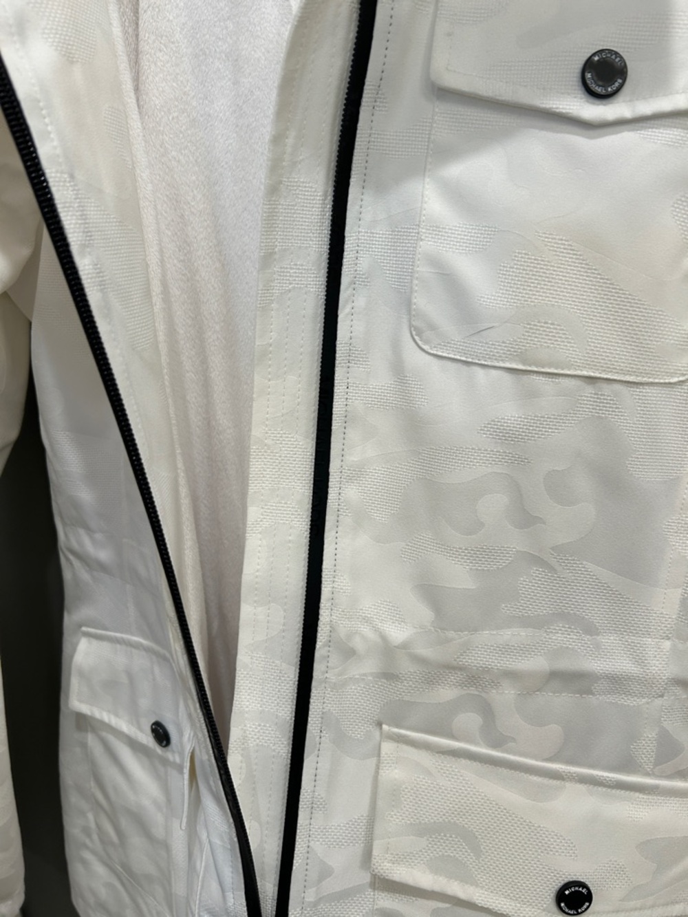 Michael Kors White Hooded Utility Jacket with Black Trim NWT - Picture 5 of 11